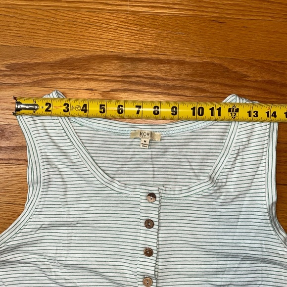 Kori America Women’s teal striped tank top size M - Picture 12 of 12